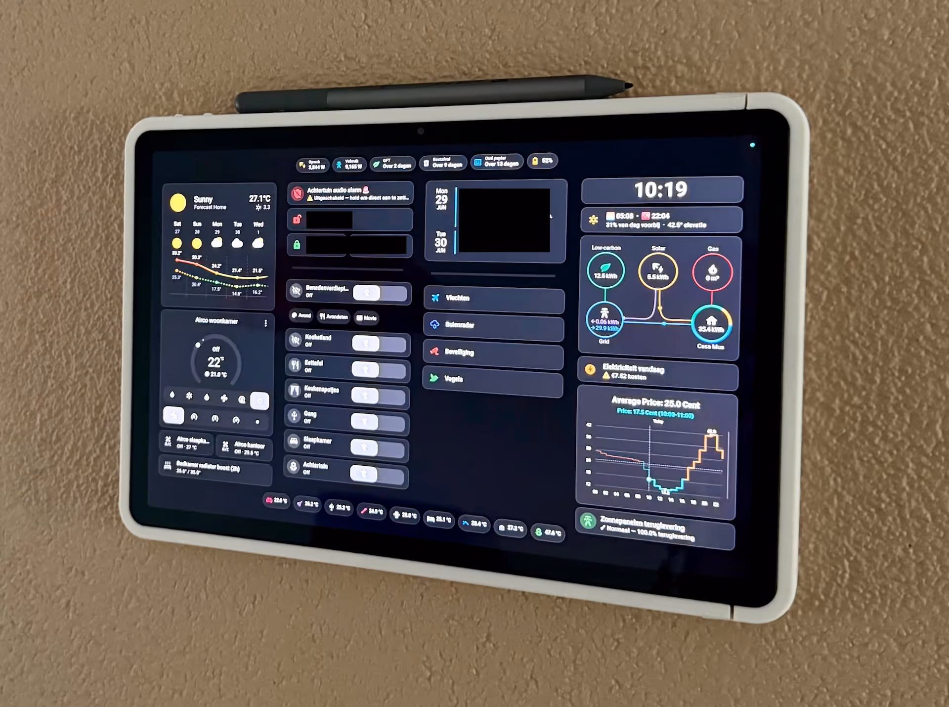 Lenovo Tab M11 mounted as a wall tablet